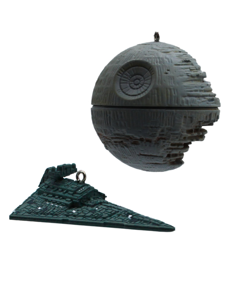 Hallmark Ornament: 2008 The Death Star and Star Destroyer | QXM8151