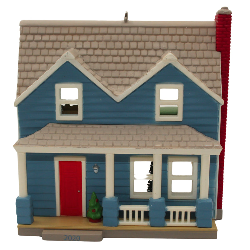 Hallmark Ornament: 2020 Traditional Clapboard Two-Story | QXR9341