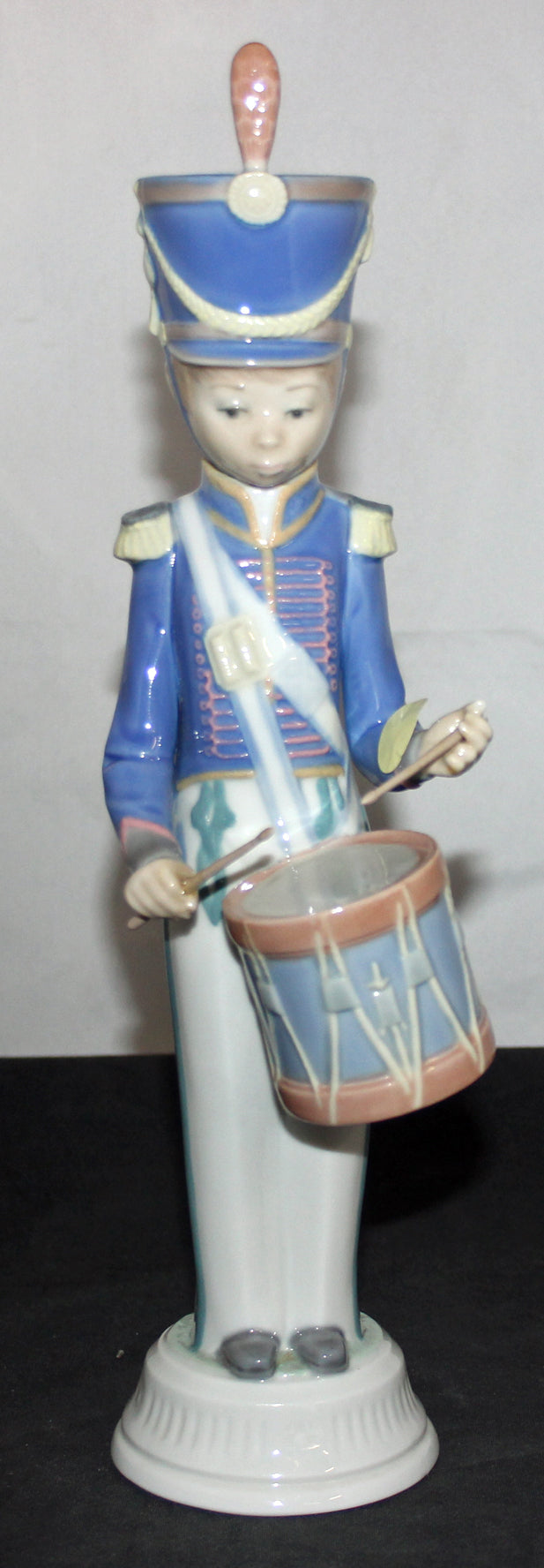 Lladró Figurine: 5403 Drummer Boy - Repaired