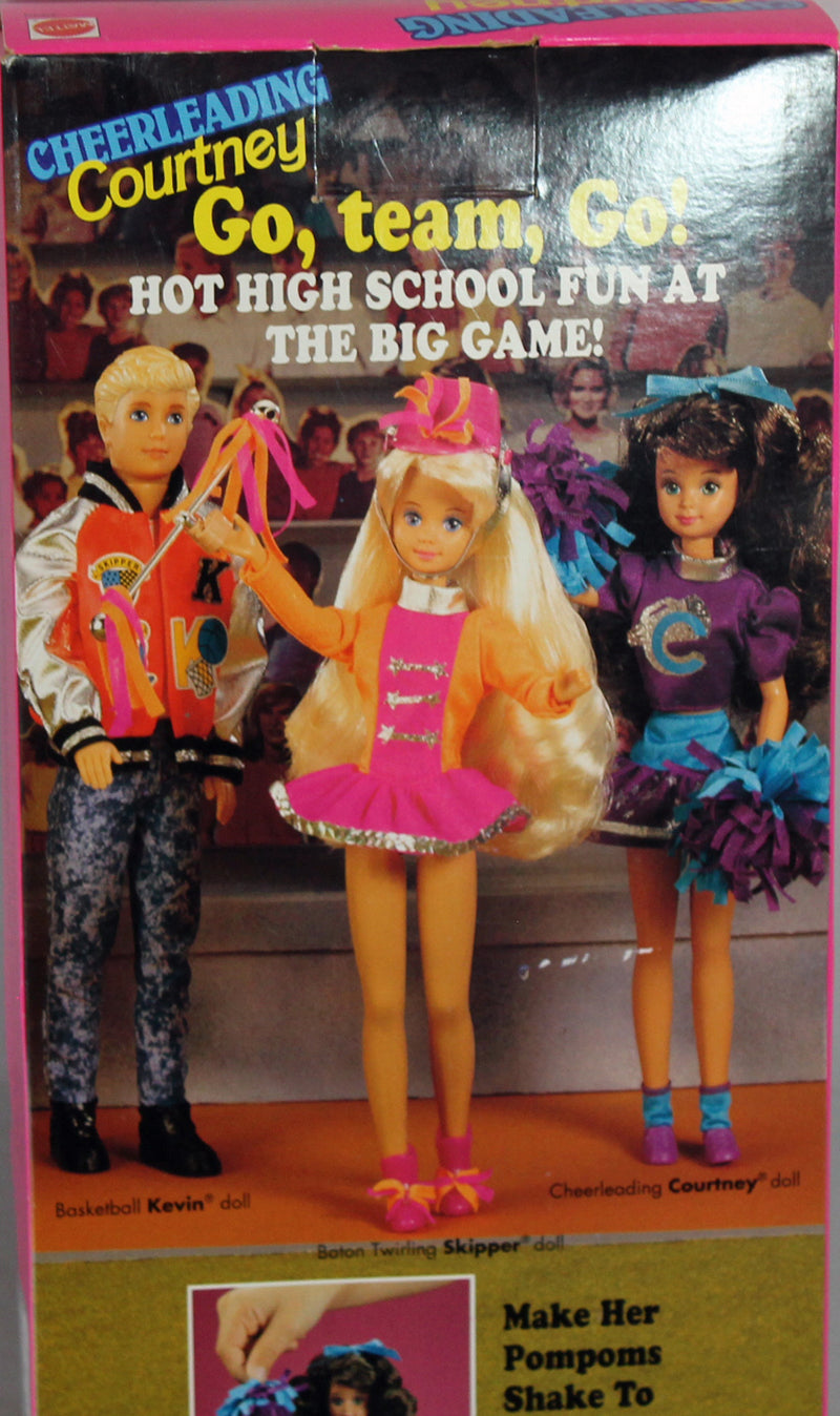 1992 Cheerleading Courtney Barbie (3933)