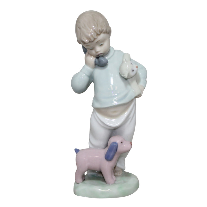 Lladró Figurine: Nao 1044 Boy on Phone with Pupets