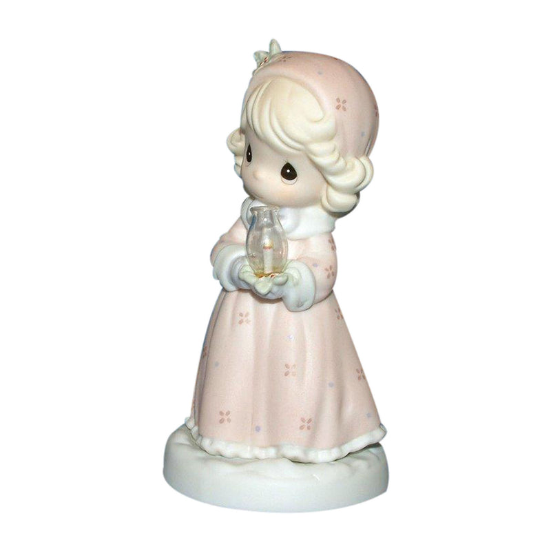 Precious Moments Figurine: 150118 Making Spirits Bright