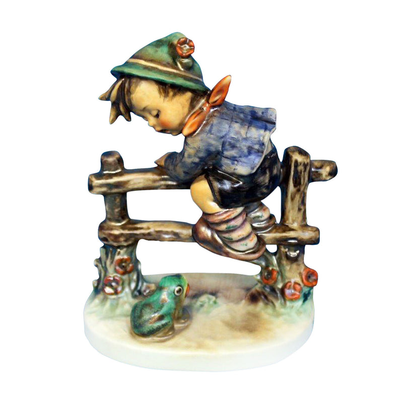 Hummel Figurine: 201/I, Retreat to Safety