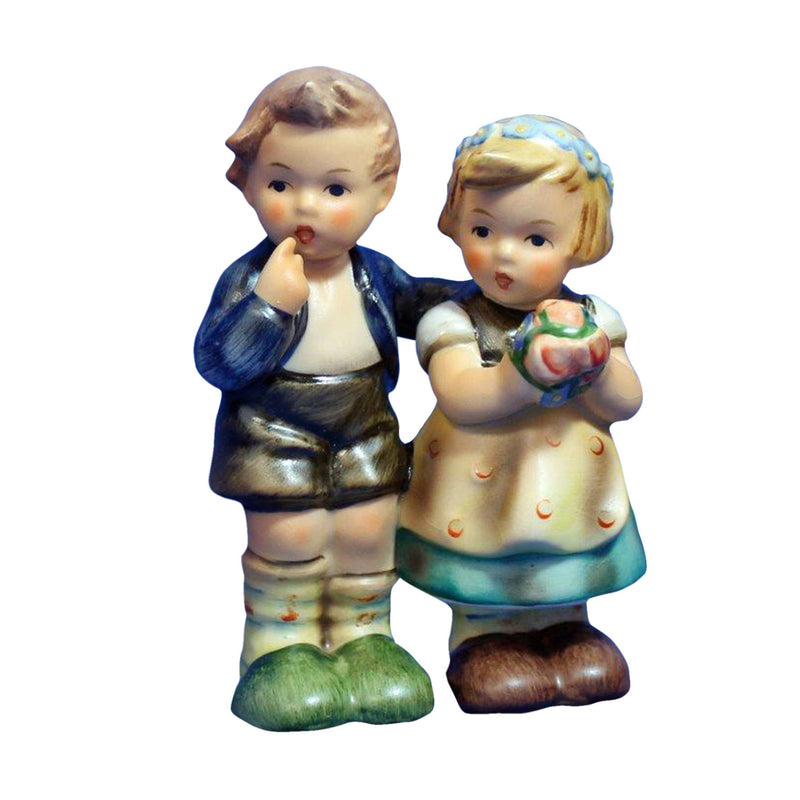 Hummel Figurine: 214/E, We Congratulate