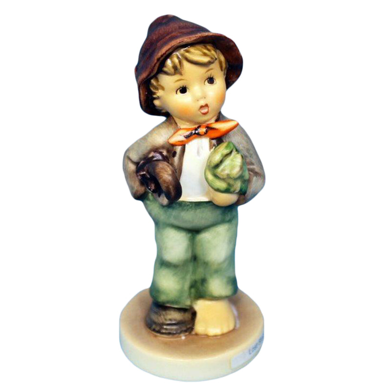 Hummel Figurine: 374, Lost Stocking