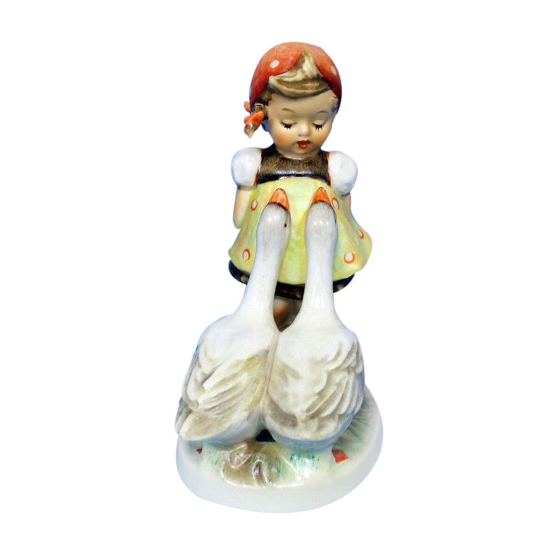 Hummel Figurine: 47/0, Goose girl