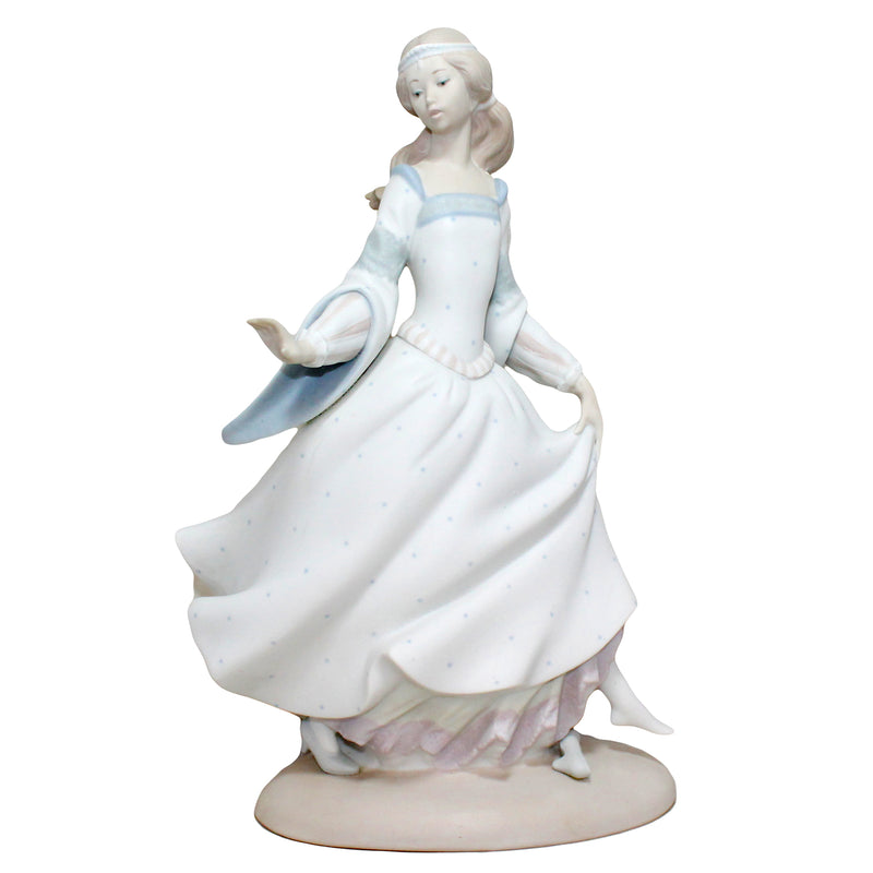 Lladró Figurine: 4828 Cinderella