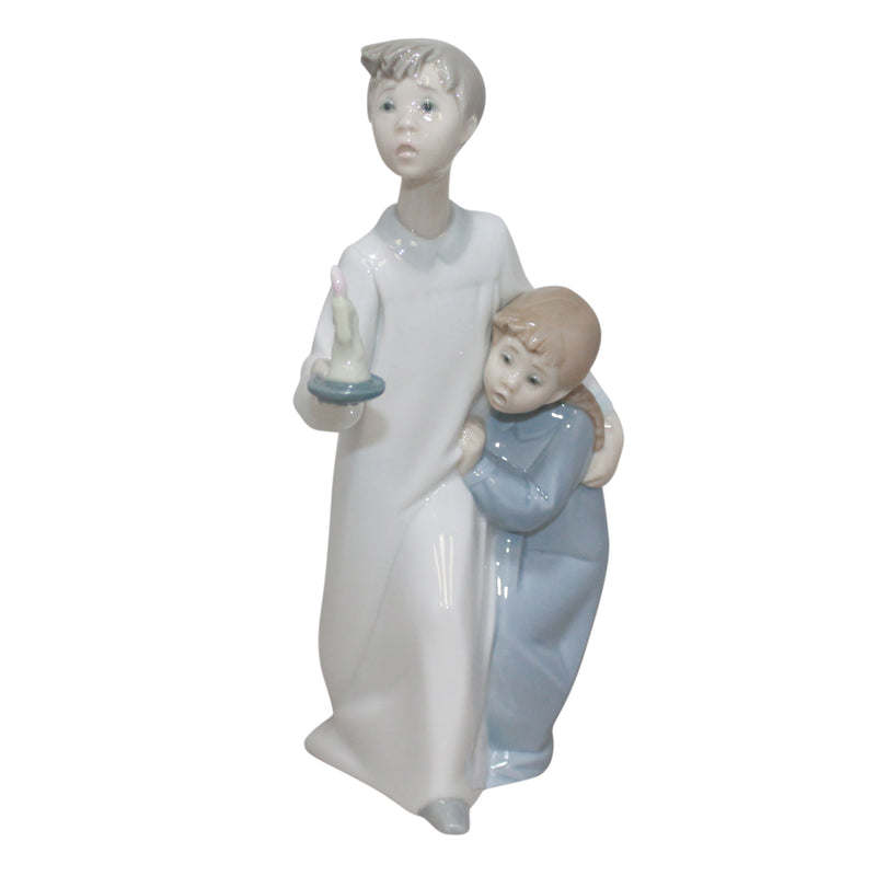 Lladró Figurine: 4874 Boy & Girl