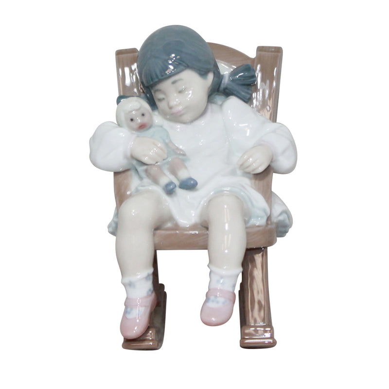 Lladró Figurine: 5448 Naptime