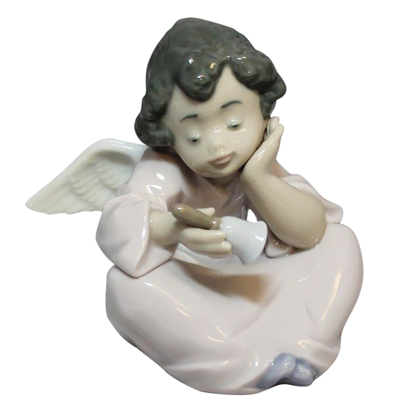 Lladró Figurine: 5723 Heavenly Chimes