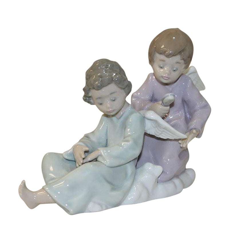 Lladró Figurine: 5727 Angel Care