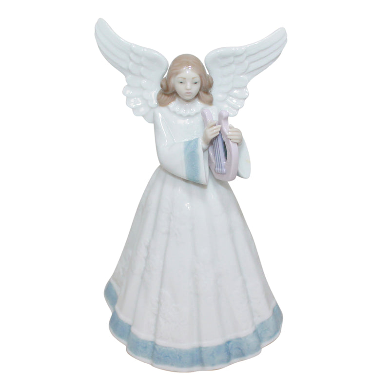 Lladró Figurine: 5830 heavenly Harpist