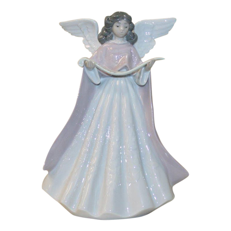 Lladró Figurine: 5831 Tree Topper - 1991