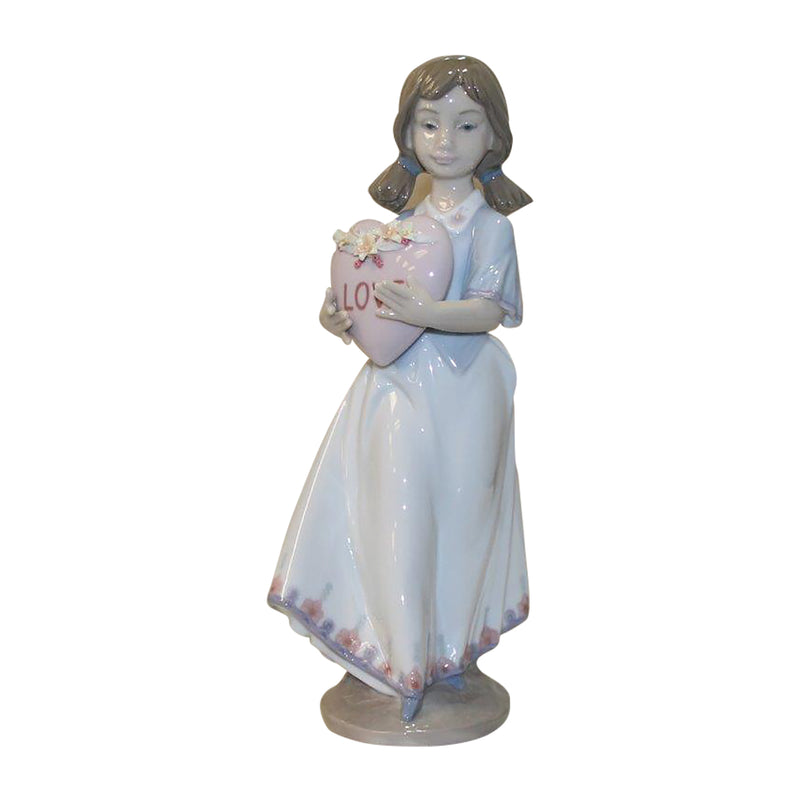 Lladró Figurine: 6155 European Love