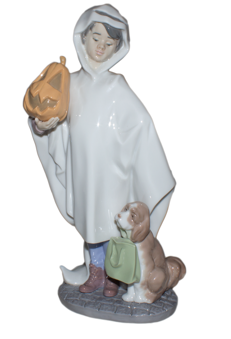 Lladró Figurine: 6227 Trick or Treat