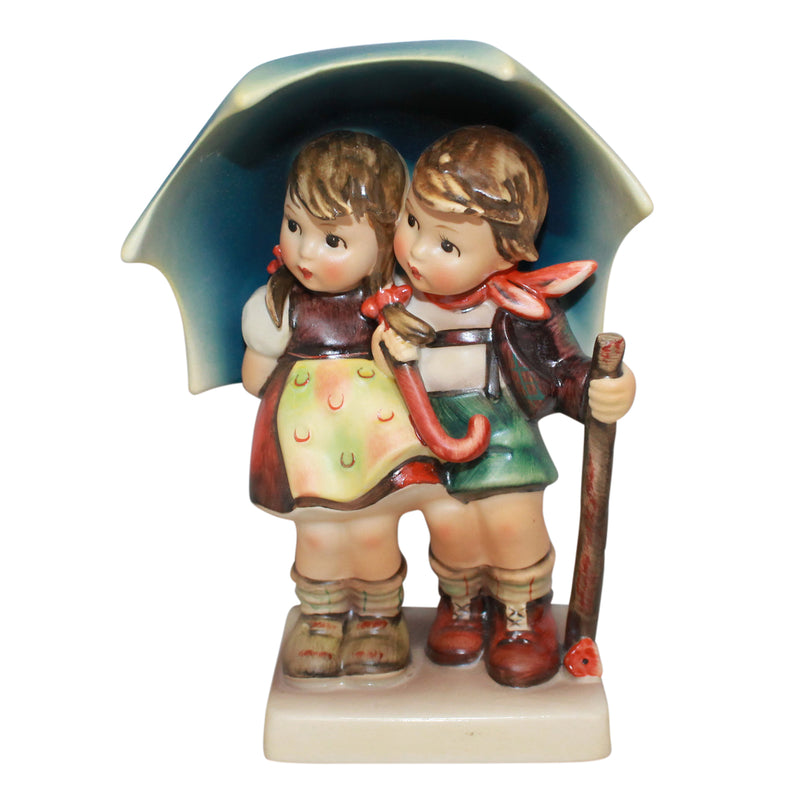 Hummel Figurine: 71, Stormy Weather