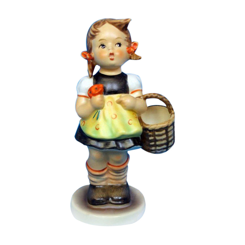 Hummel Figurine: 98/0, Sister