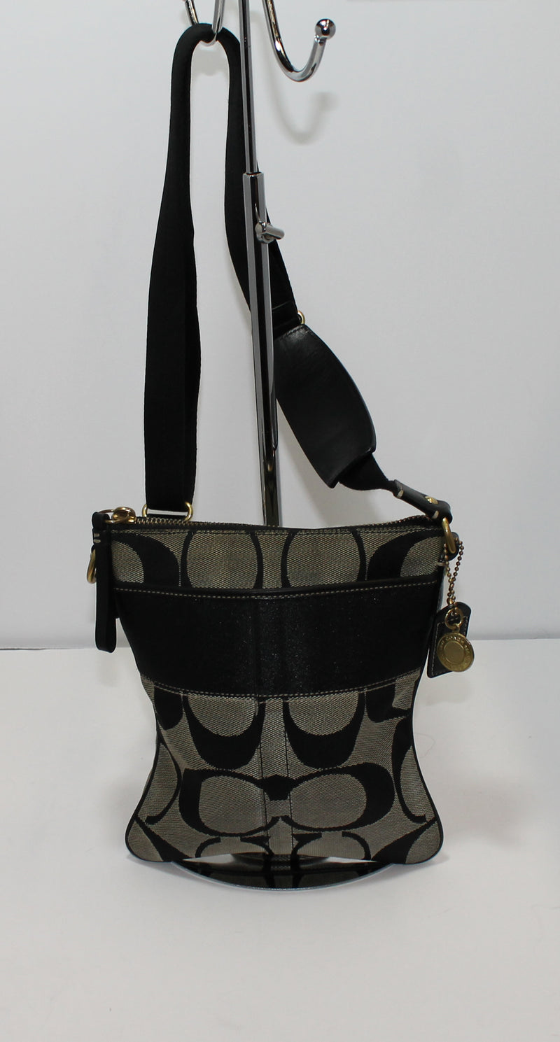 Coach Purse: 41207 Black Signature Crossbody Bag