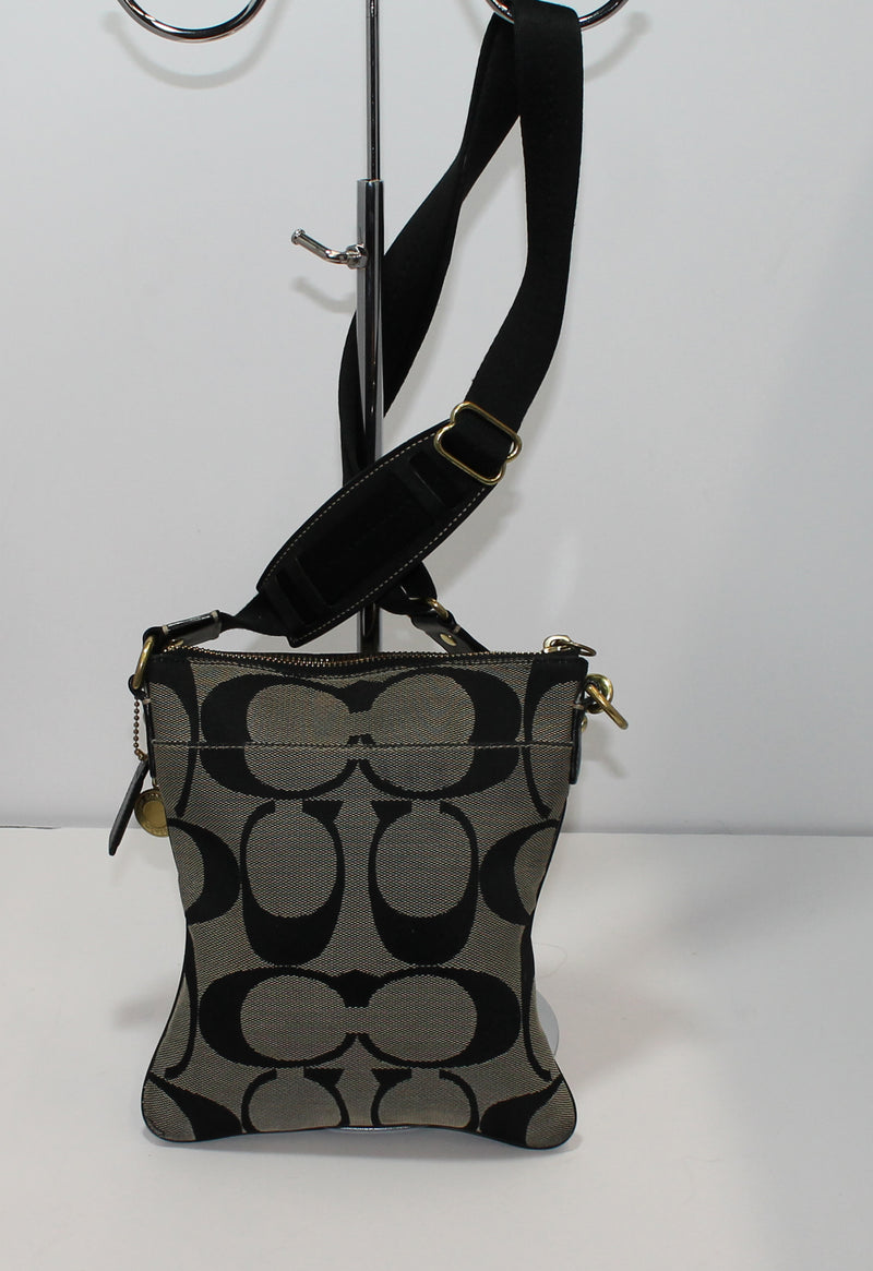 Coach Purse: 41207 Black Signature Crossbody Bag