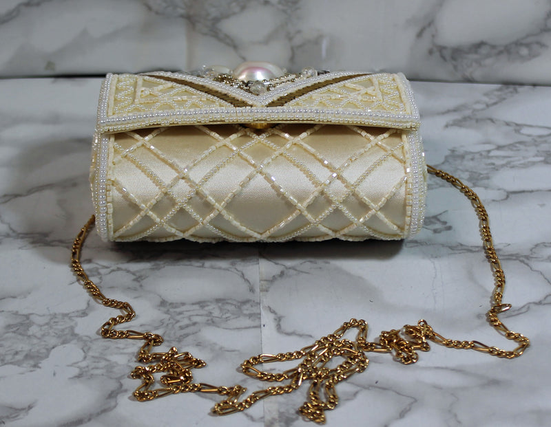 Hosimoto Purse: Cream Beaded Evening Clutch Shoulder Bag