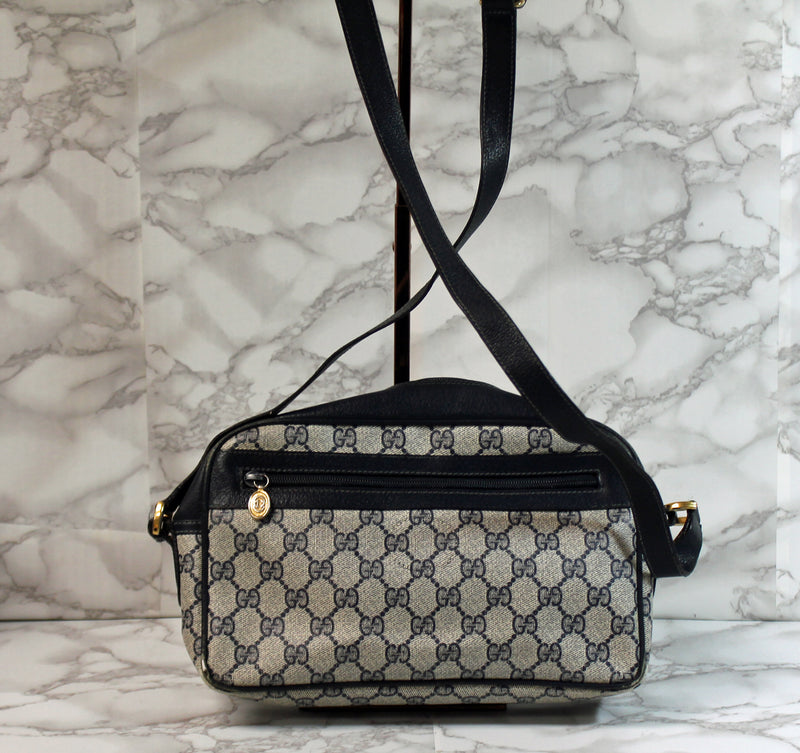 Gucci Purse: Vintage Navy Crossbody Bag