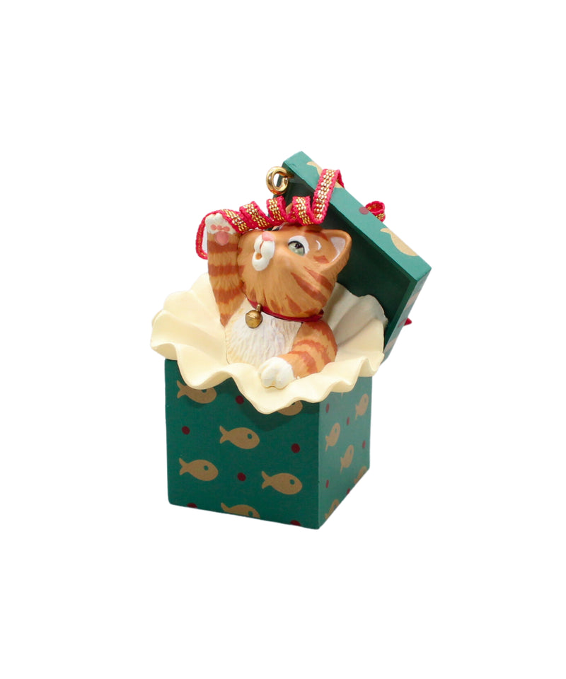 Hallmark Ornament: 2005 Mischievous Kittens | QX2225