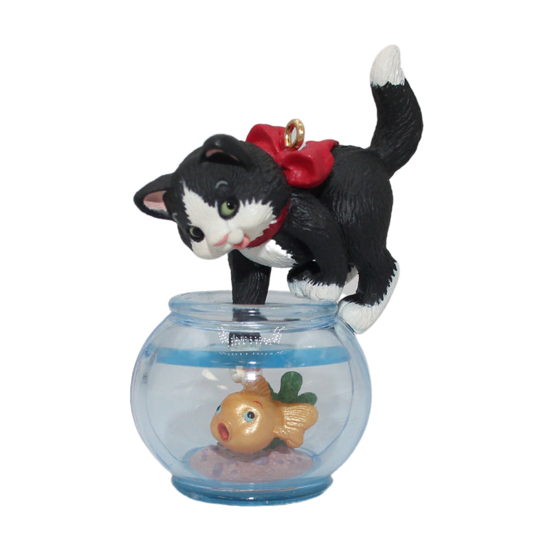 Hallmark Ornament: 1999 Mischievous Kittens | QX6427 | 1st in Series