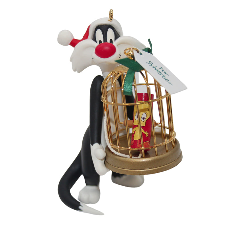 Hallmark Ornament: 2000 Sylvester's Bang-Up Gift | QX6912 | Looney Tunes