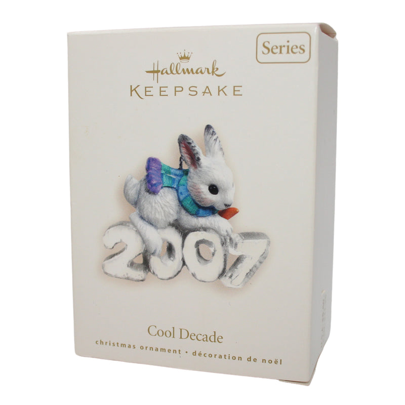 Hallmark Ornament: 2007 Cool Decade | QX7137 | 8th in Series