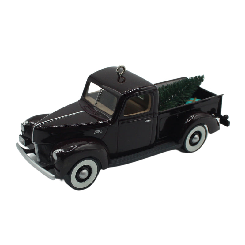 Hallmark Ornament: 2010 Ford Pickup - 1940 | QX8336