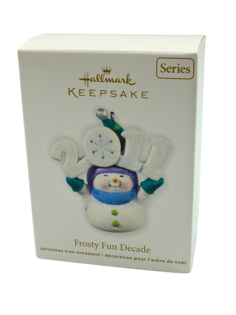 Hallmark Ornament: 2011 Frosty Fun Decade | QX8817