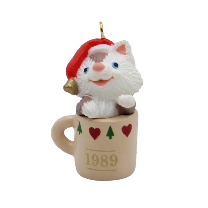 Hallmark Ornament: 1989 Sitting Purrty