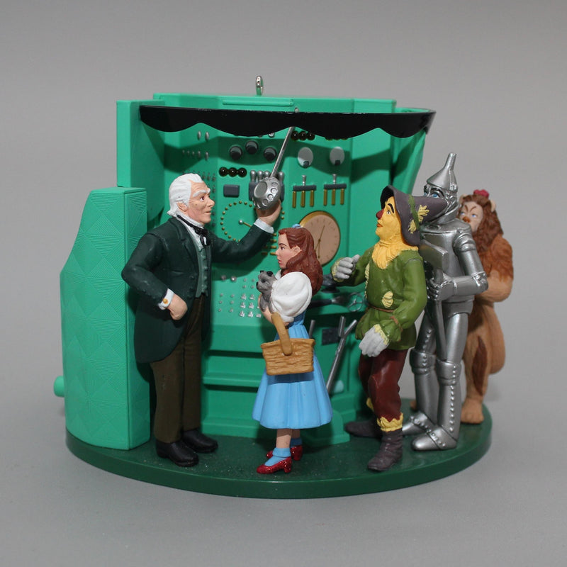 Hallmark Ornament: 2012 The Man Behind the Curtain | QXI2911 | Wizard of Oz