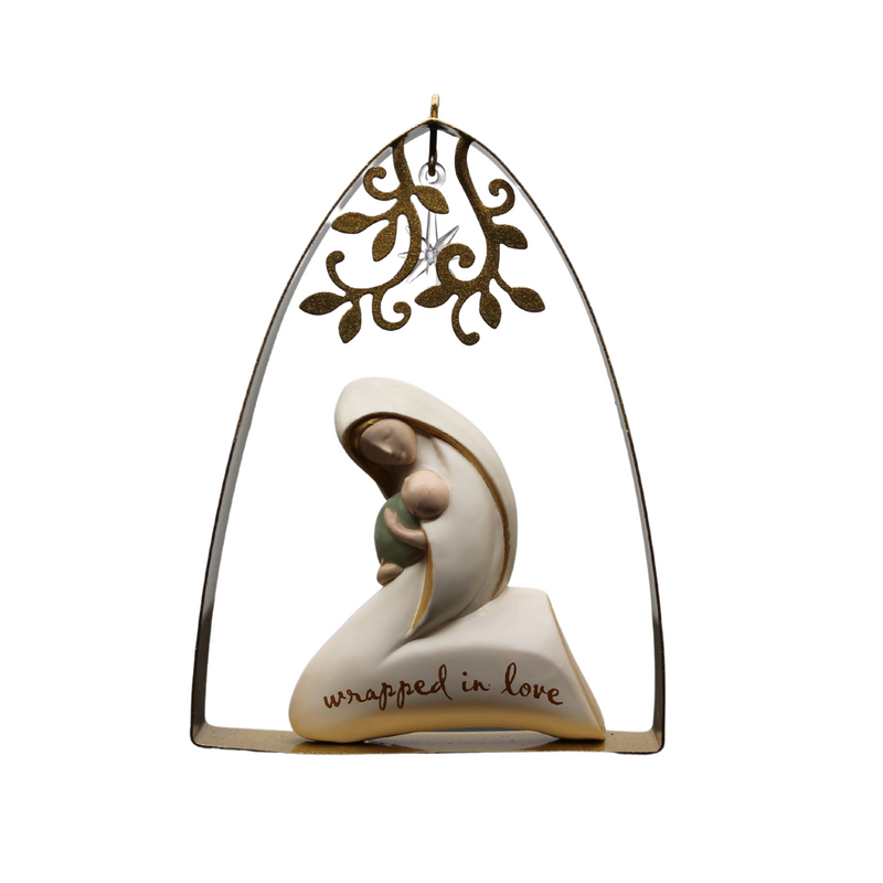 Hallmark Ornament: 2008 Wrapped in Love